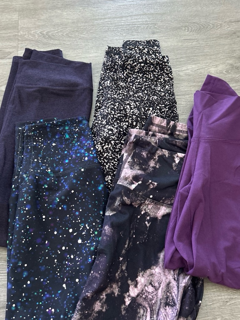 Old Navy Women's Purple and Printed Active Leggings Lot